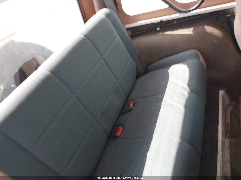 2000 Jeep Wrangler Sahara VIN: 1J4FA59S6YP773934 Lot: 44871083