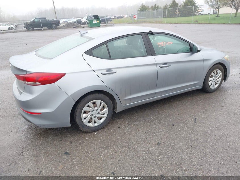 VIN 5NPD74LF9HH204461 2017 HYUNDAI ELANTRA SE