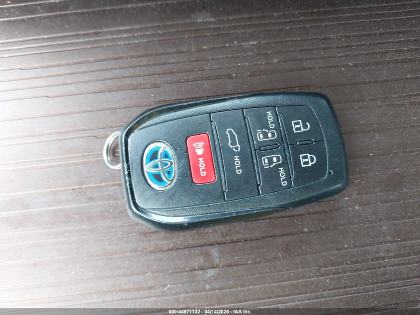 2022 Toyota Sienna Xle VIN: 5TDJRKEC9NS089743 Lot: 44871132