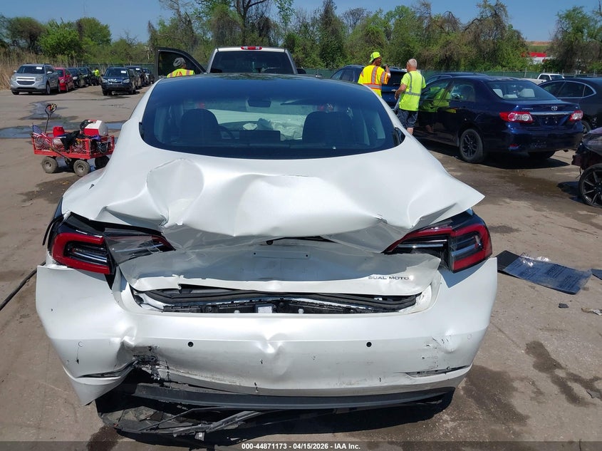 2021 Tesla Model 3 Long Range Dual Motor All-Wheel Drive VIN: 5YJ3E1EB5MF965443 Lot: 44871173