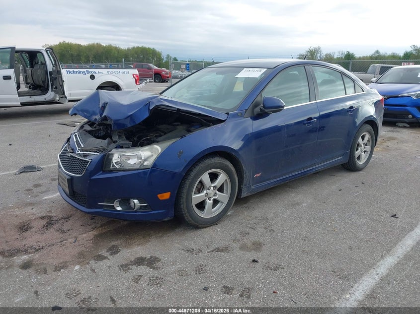 2013 CHEVROLET CRUZE auction photo 2