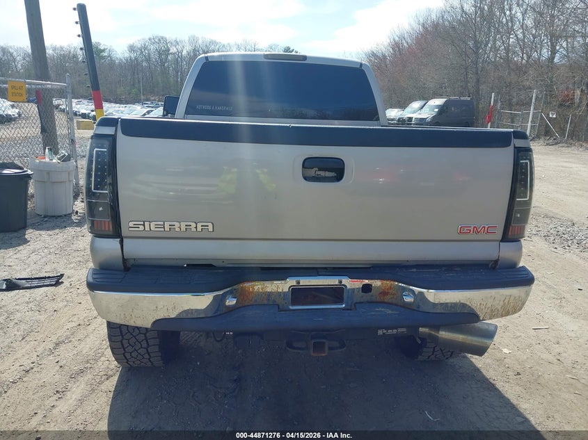 2004 GMC Sierra 2500Hd Sle VIN: 1GTHK29204E333918 Lot: 44871276