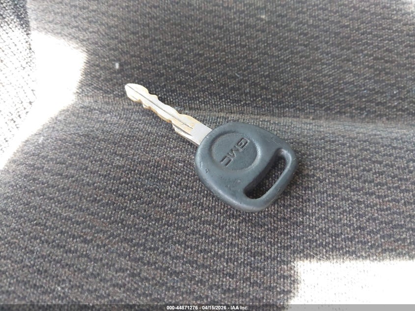 2004 GMC Sierra 2500Hd Sle VIN: 1GTHK29204E333918 Lot: 44871276