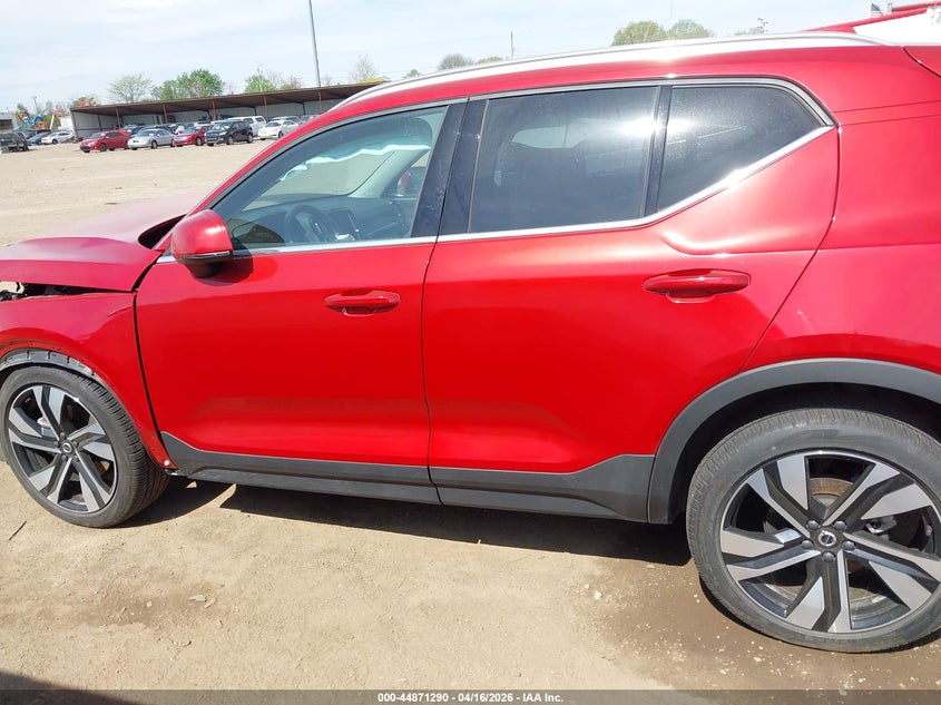 2024 Volvo Xc40 B5 Plus Bright Theme VIN: YV4L12UE5R2297678 Lot: 44871290