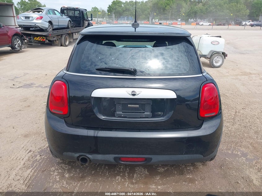 2015 Mini Hardtop Cooper VIN: WMWXM5C52FT973313 Lot: 44871300