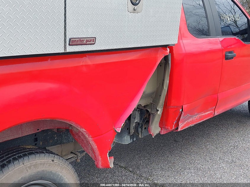 2018 Ford F250 6.2 F-250 Xl red Lot 111044871360 Vin 1FT7X2A64JEB40467