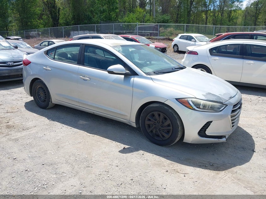 5NPD74LF4HH084875 HYUNDAI ELANTRA Photo 1