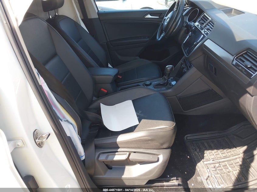 VOLKSWAGEN TIGUAN 2021 VIN 3VV2B7AX0MM096014
