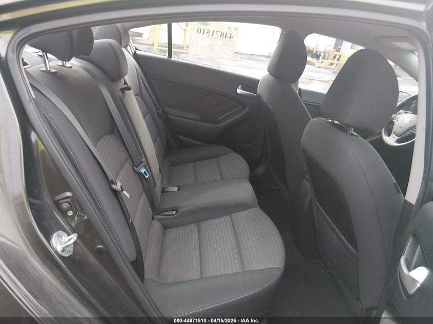 2017 Kia Forte 2.0 Lx brown Lot 111044871510 Vin 3KPFL4A74HE035695