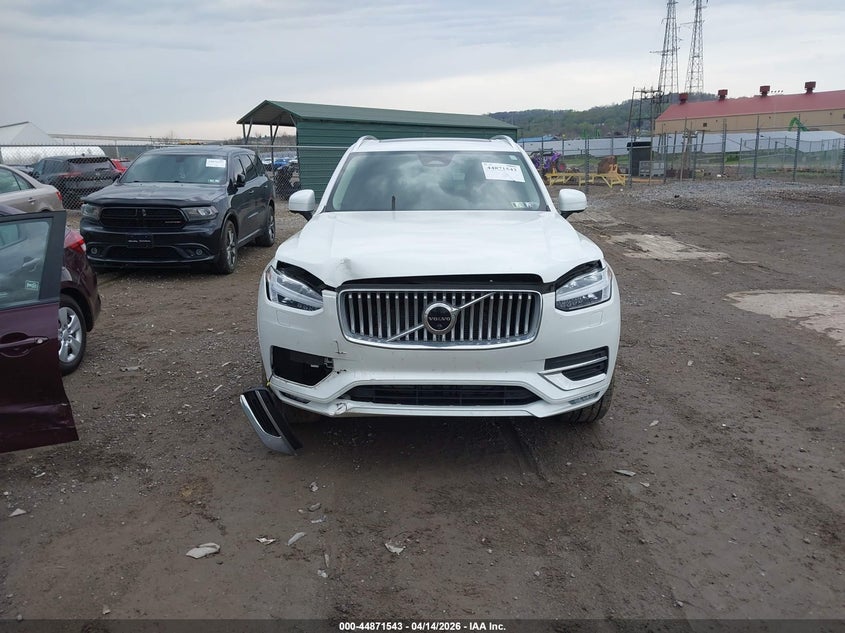 2023 Volvo Xc90 B5 Plus VIN: YV4L12PN6P1984778 Lot: 44871543
