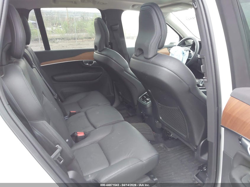 2023 Volvo Xc90 B5 Plus VIN: YV4L12PN6P1984778 Lot: 44871543