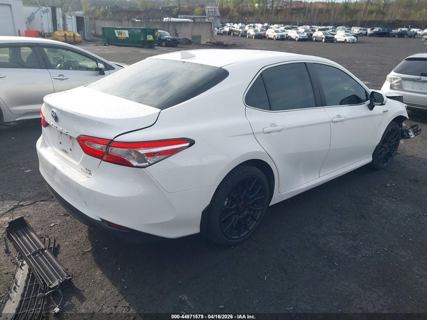 2019 Toyota Camry Hybrid Le