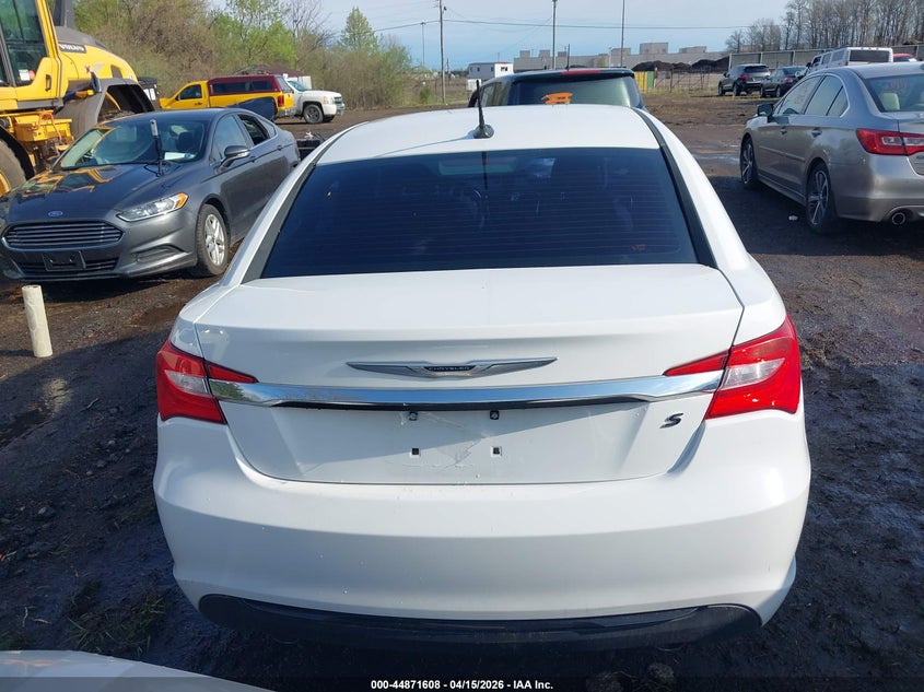 2012 Chrysler 200 3.6 Touring white Lot 111044871608 Vin 1C3CCBBG8CN257445