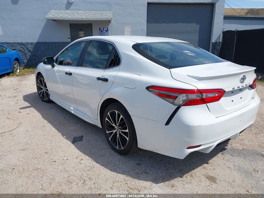 2018 Toyota Camry L/Le/Xle/Se/Xse