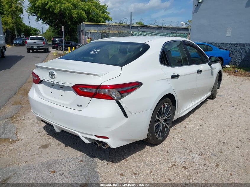 2018 Toyota Camry L/Le/Xle/Se/Xse