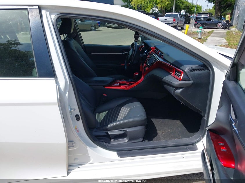 2018 Toyota Camry L/Le/Xle/Se/Xse