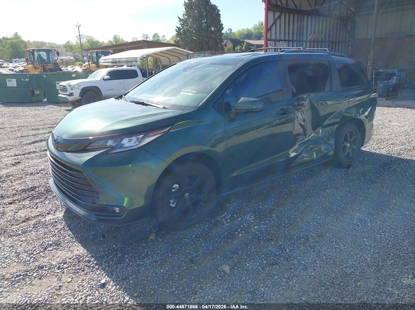2025 Toyota Sienna Woodland Edition 5TDCSKFC1SS191061 photo 1