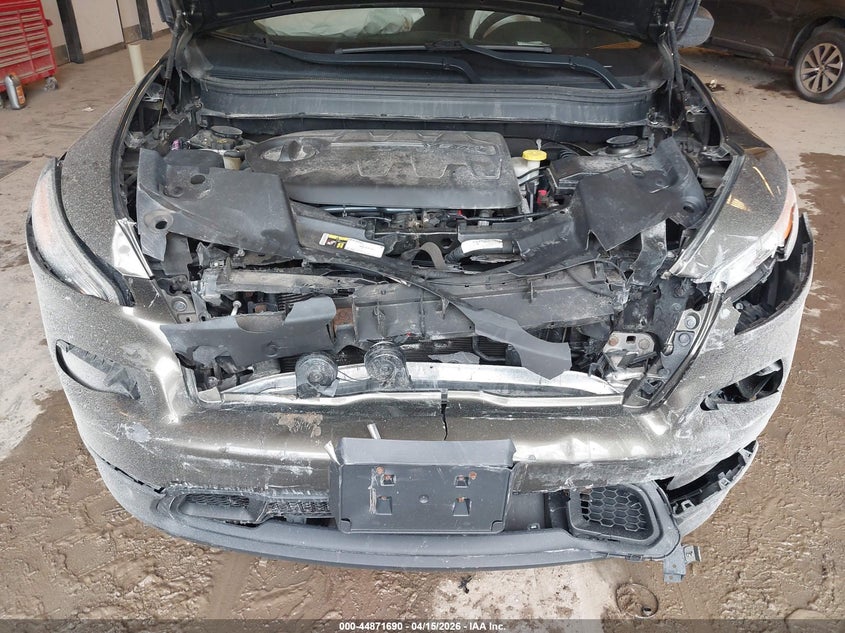 2015 Jeep Cherokee Sport VIN: 1C4PJMAS0FW735330 Lot: 44871690