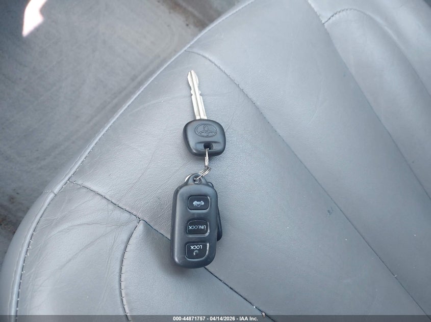 2004 Toyota Avalon Xls VIN: 4T1BF28B84U363875 Lot: 44871757