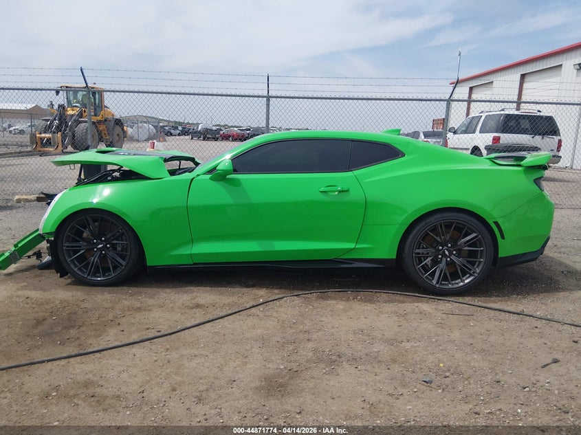 2017 Chevrolet Camaro Zl1 VIN: 1G1FJ1R6XH0205849 Lot: 44871774