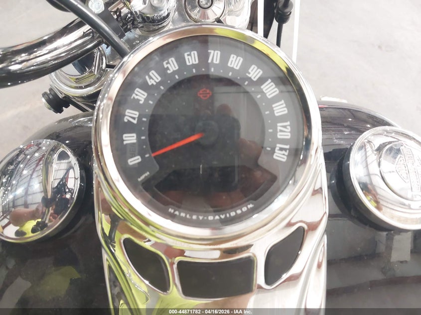 2021 HARLEY-DAVIDSON FLHC auction photo 7