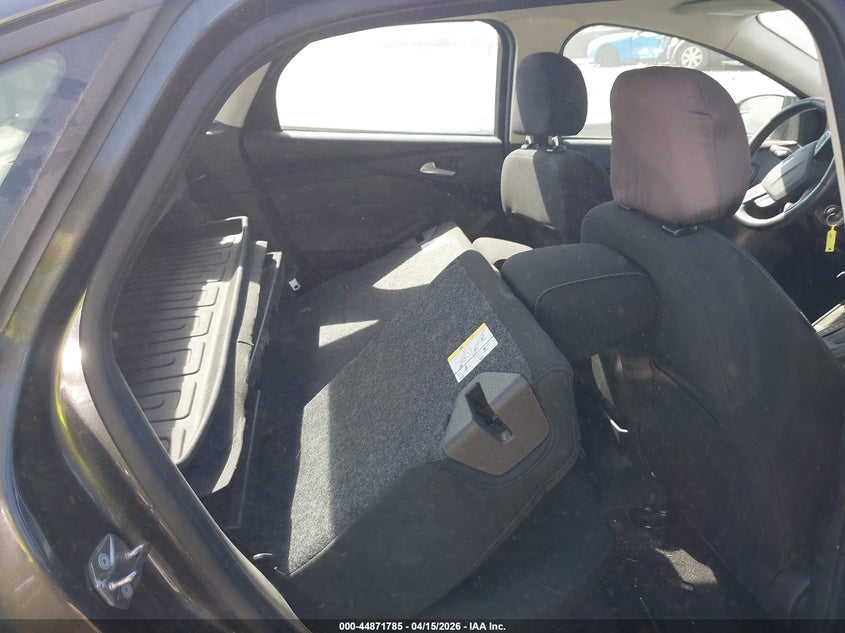 2015 Ford Focus Se VIN: 1FADP3F27FL321523 Lot: 44871785