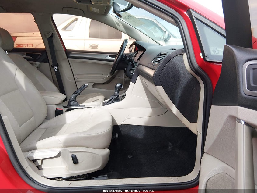 2015 Volkswagen Golf Tsi S 4-Door