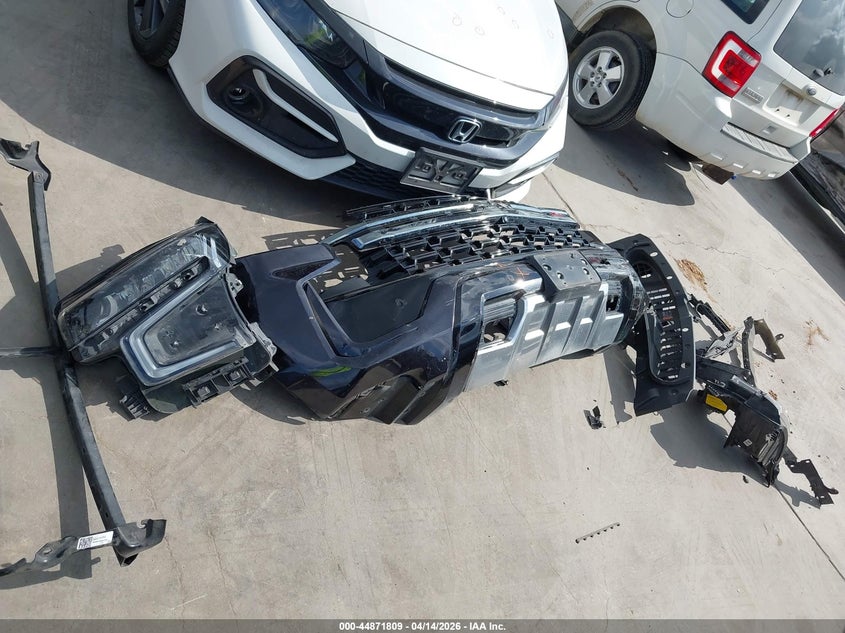 2022 Chevrolet Suburban 4Wd Z71 VIN: 1GNSKDKD9NR213128 Lot: 44871809