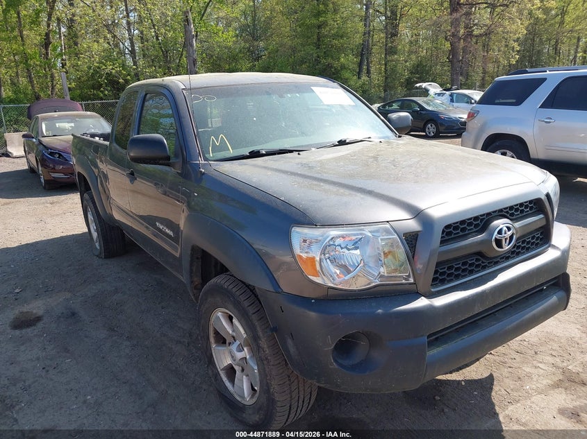 2011 TOYOTA TACOMA