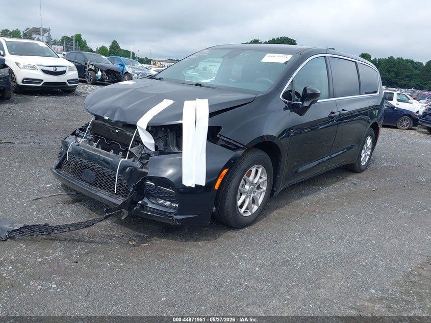 Vin: 2c4rc1fg7rr154460, lot: 45369282, chrysler pacifica touring 20242