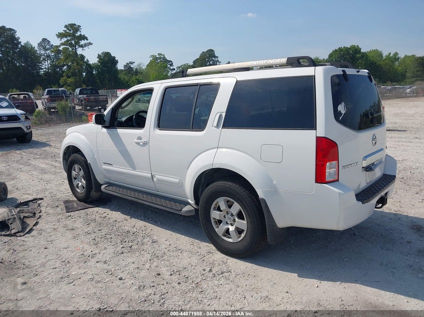 2005 Nissan Pathfinder Se Off-Road