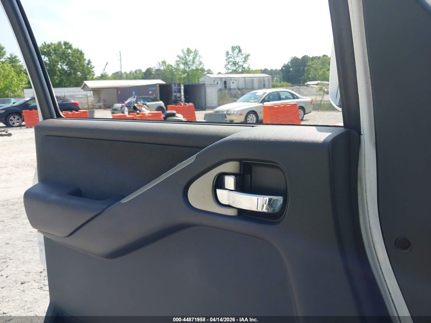 2005 Nissan Pathfinder Se Off-Road VIN: 5N1AR18U35C733586 Lot: 44871958