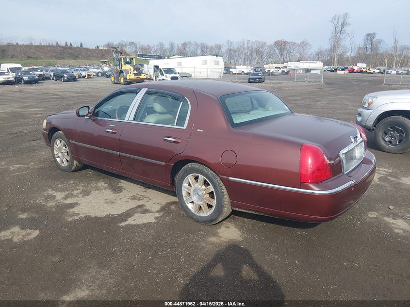 2003 Lincoln Town Car Cartier