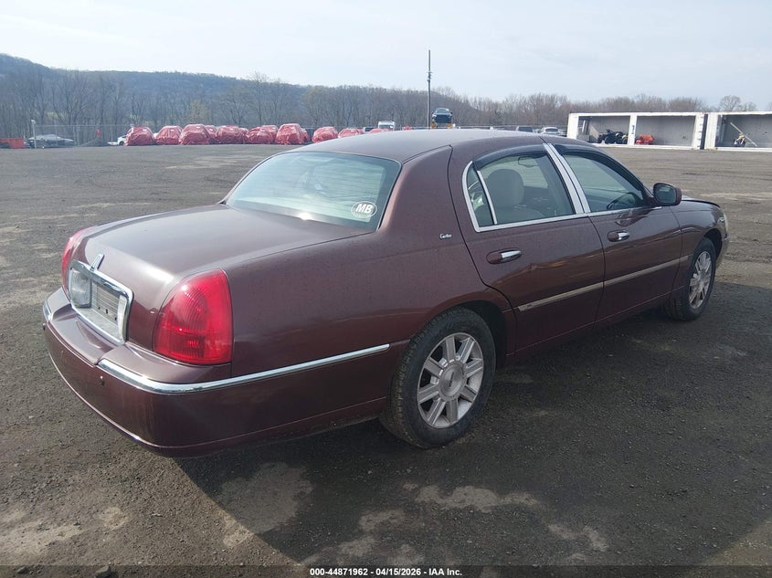2003 Lincoln Town Car Cartier
