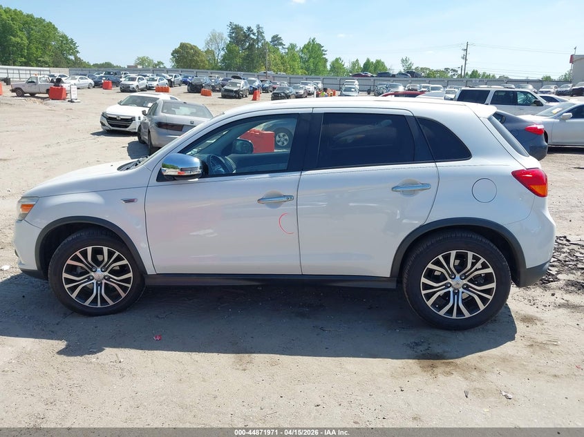 2017 Mitsubishi Outlander Sport 2.0 Le VIN: JA4AP3AU1HZ021802 Lot: 44871971