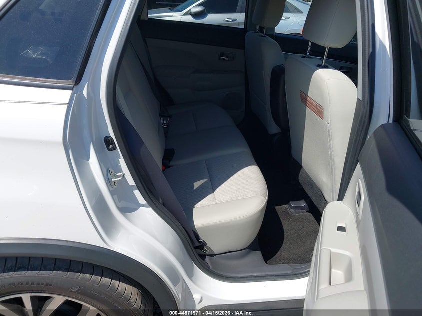 2017 Mitsubishi Outlander Sport 2.0 Le VIN: JA4AP3AU1HZ021802 Lot: 44871971