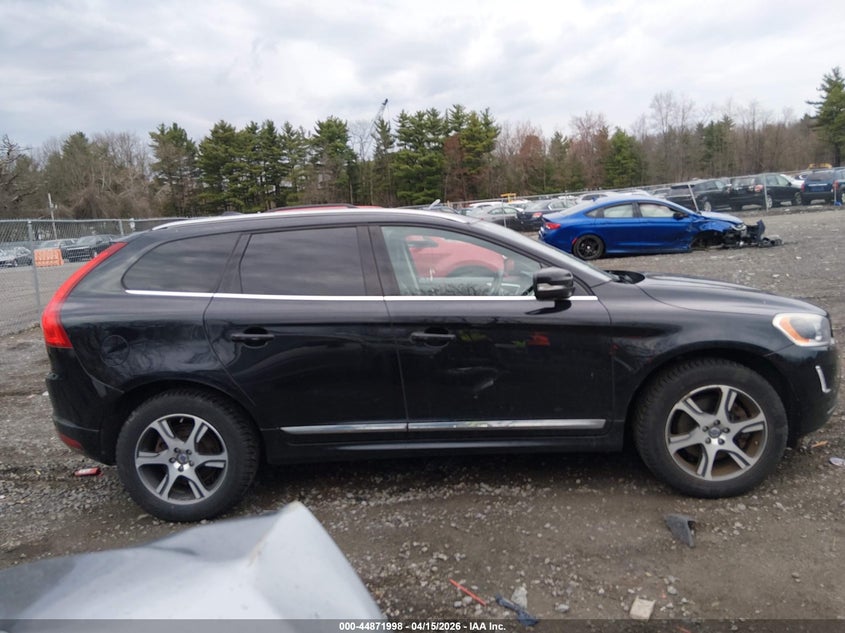 2015 Volvo Xc60 T6 Platinum VIN: YV4902RMXF2666382 Lot: 44871998