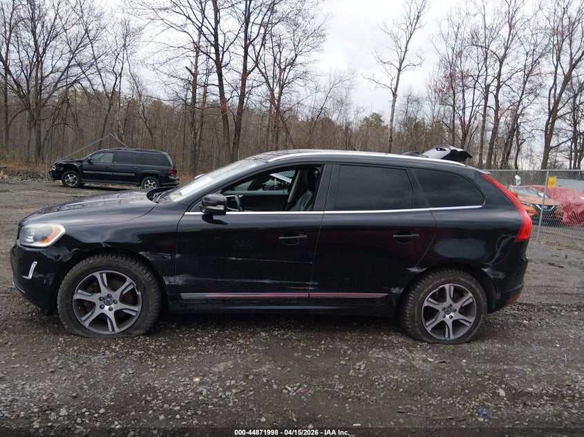 2015 Volvo Xc60 T6 Platinum VIN: YV4902RMXF2666382 Lot: 44871998