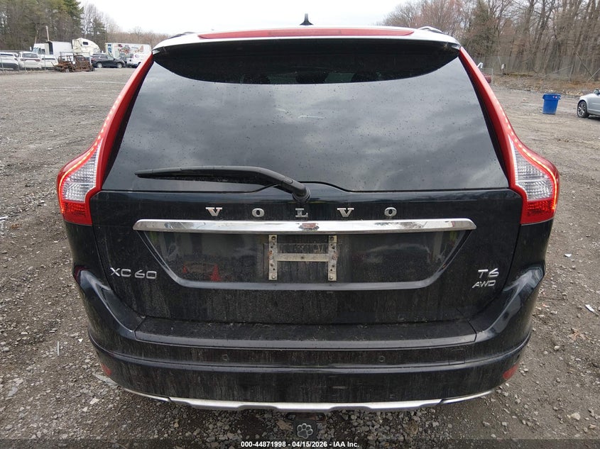 2015 Volvo Xc60 T6 Platinum VIN: YV4902RMXF2666382 Lot: 44871998