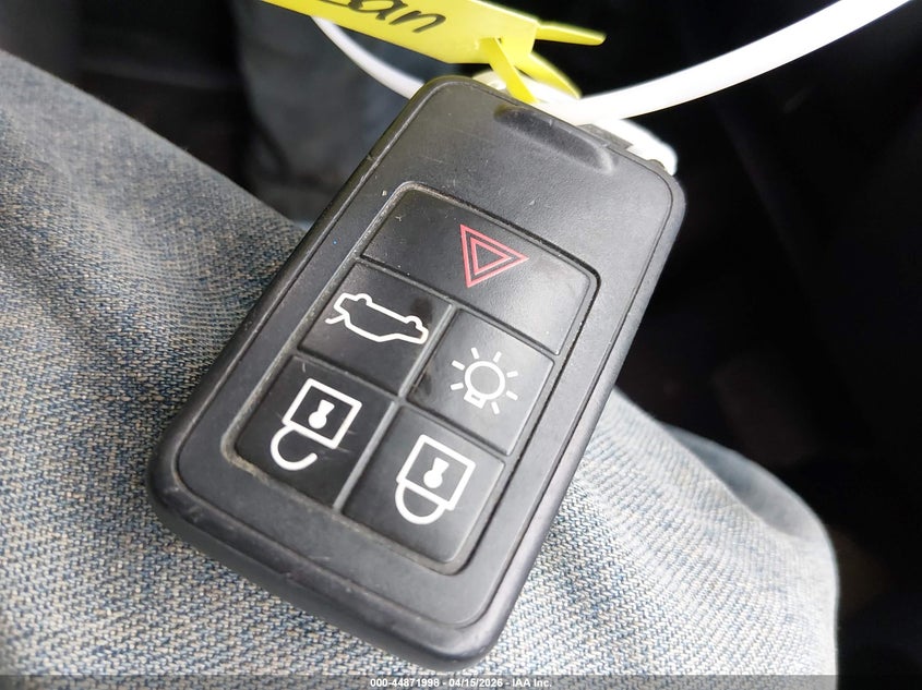 2015 Volvo Xc60 T6 Platinum VIN: YV4902RMXF2666382 Lot: 44871998