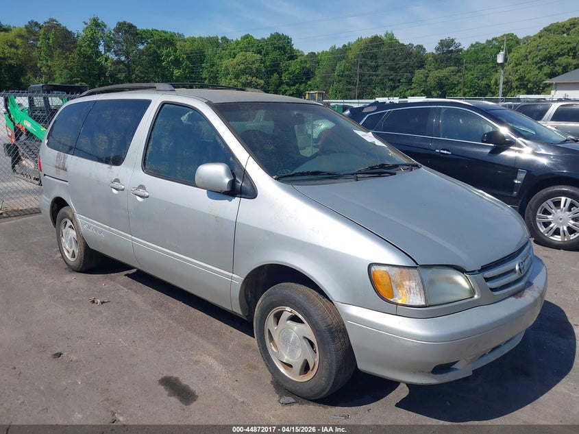 2002 Toyota Sienna Le