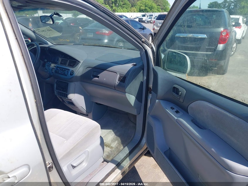 2002 Toyota Sienna Le