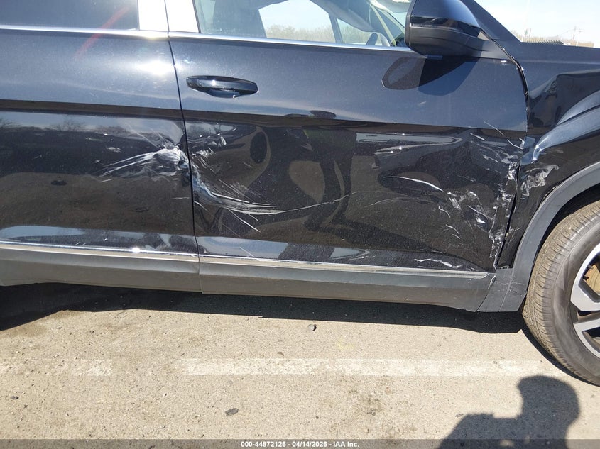 2023 Volkswagen Atlas 3.6L V6 Sel VIN: 1V2BR2CA2PC545705 Lot: 44872126