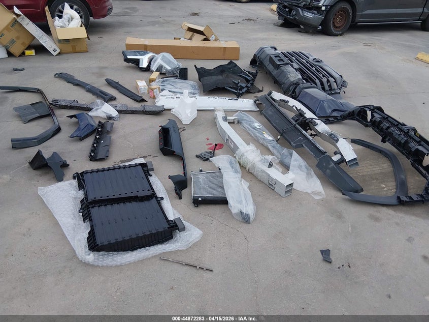 2024 Toyota Tundra Sr5 VIN: 5TFLA5AB2RX039104 Lot: 44872283