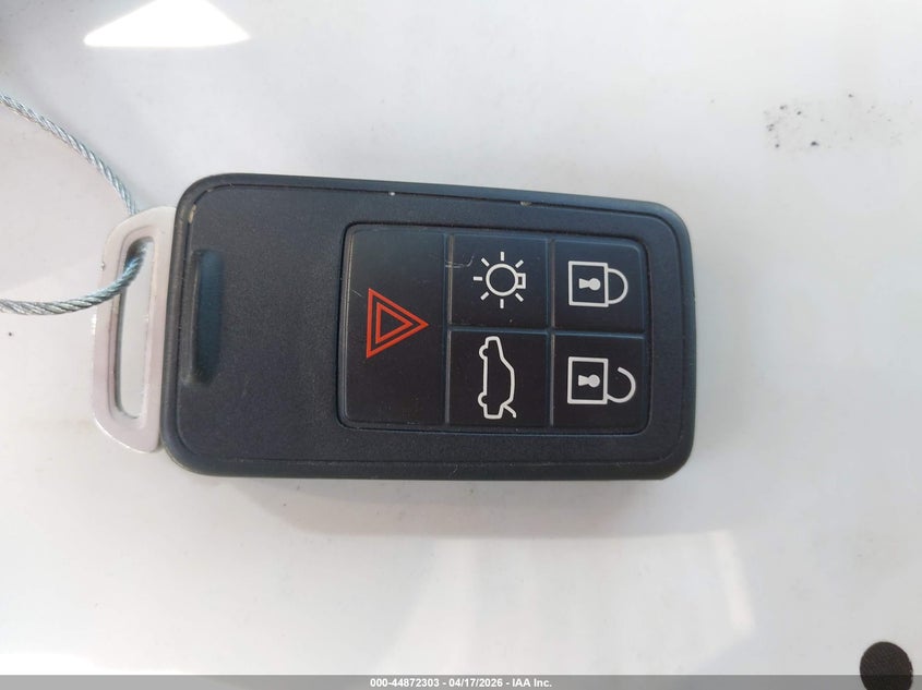 2015 Volvo Xc60 T5 Platinum VIN: YV440MDM9F2699046 Lot: 44872303