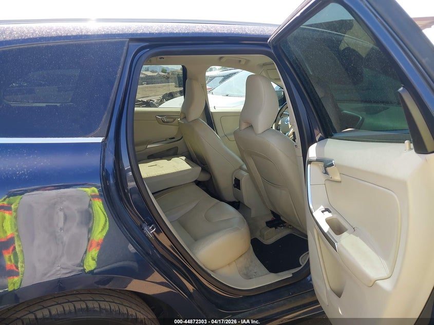 2015 Volvo Xc60 T5 Platinum VIN: YV440MDM9F2699046 Lot: 44872303