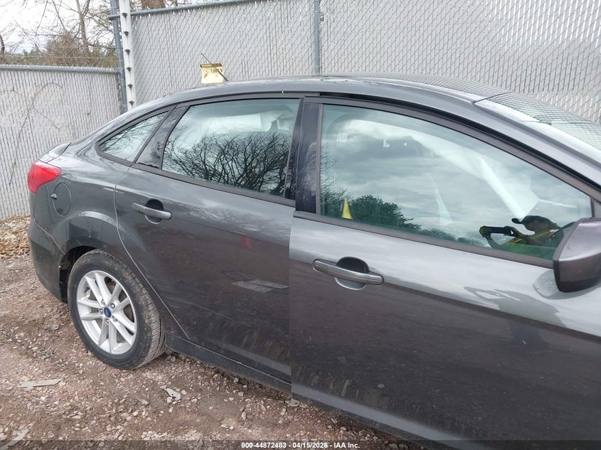 2018 Ford Focus Se VIN: 1FADP3F29JL321967 Lot: 44872483