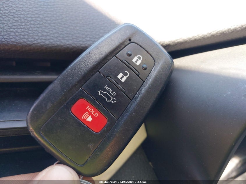 2021 Toyota Rav4 Xle VIN: 2T3W1RFV5MW110980 Lot: 44872528