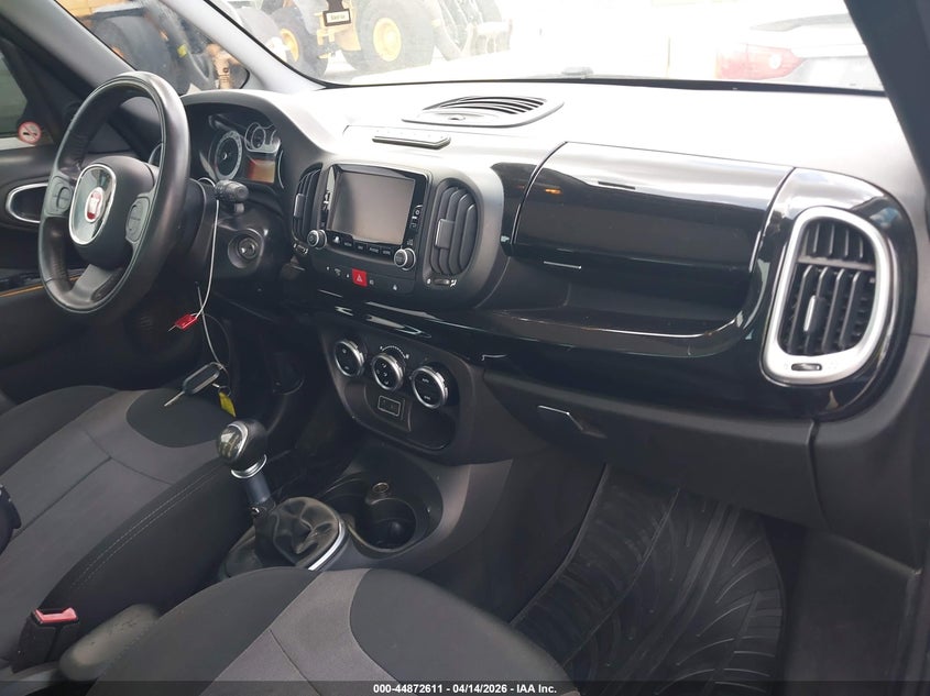 2016 Fiat 500L Urbana Trekking