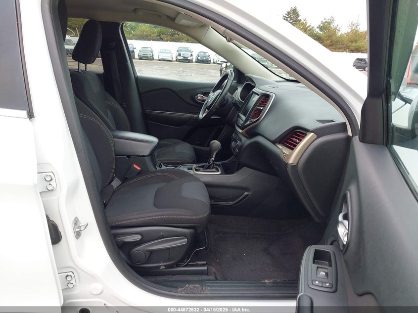 2016 Jeep Cherokee Latitude VIN: 1C4PJLCS9GW312271 Lot: 44872632